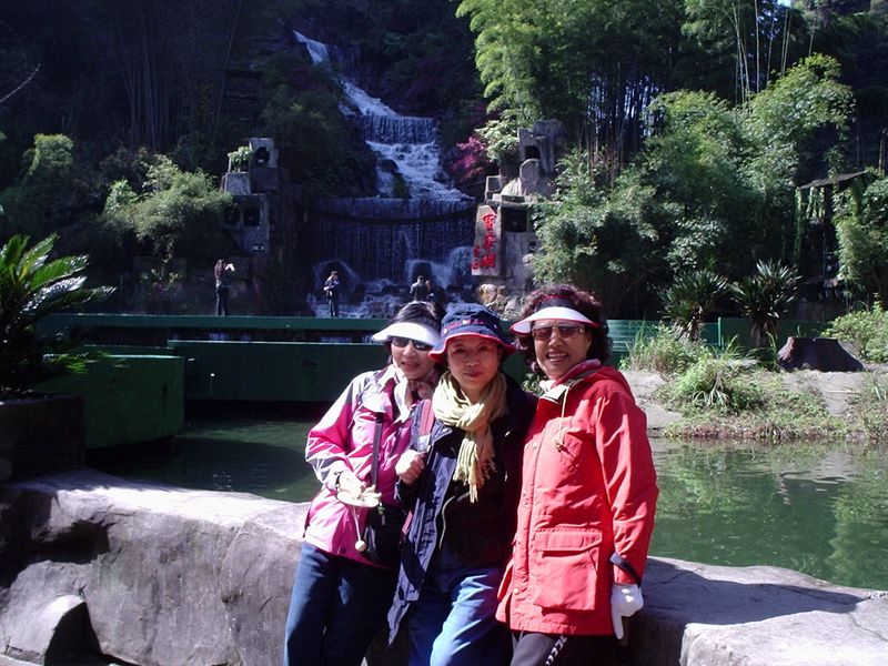 china037.jpg